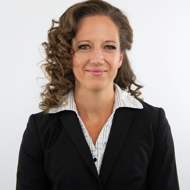 Gillian Petit