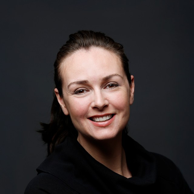 Jennifer Robson